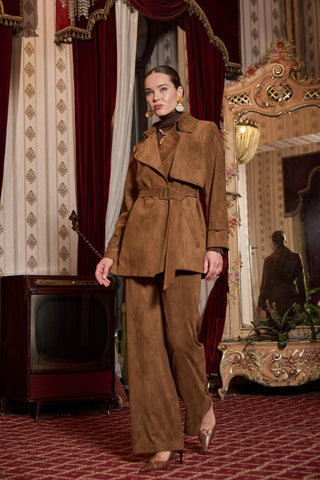 PRETTY TRENCH