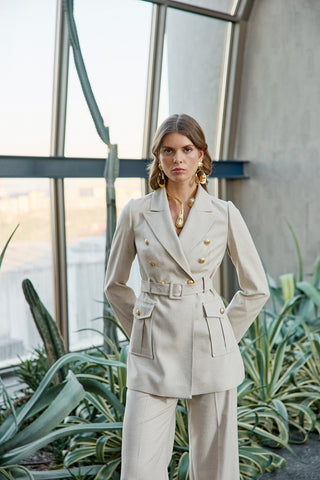 VELORA Suit
