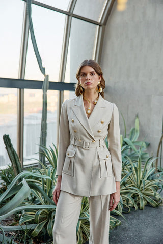 VELORA Suit